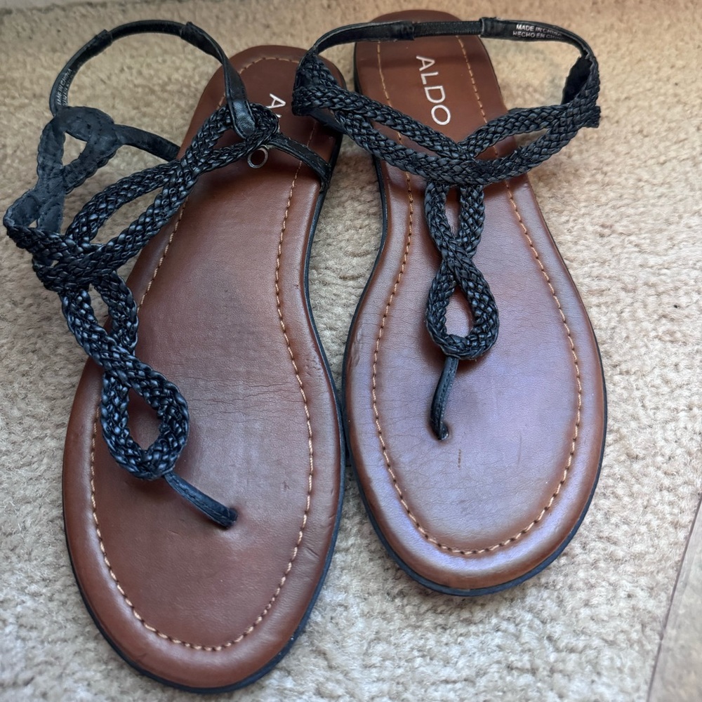 Aldo women black sandals - size 8
